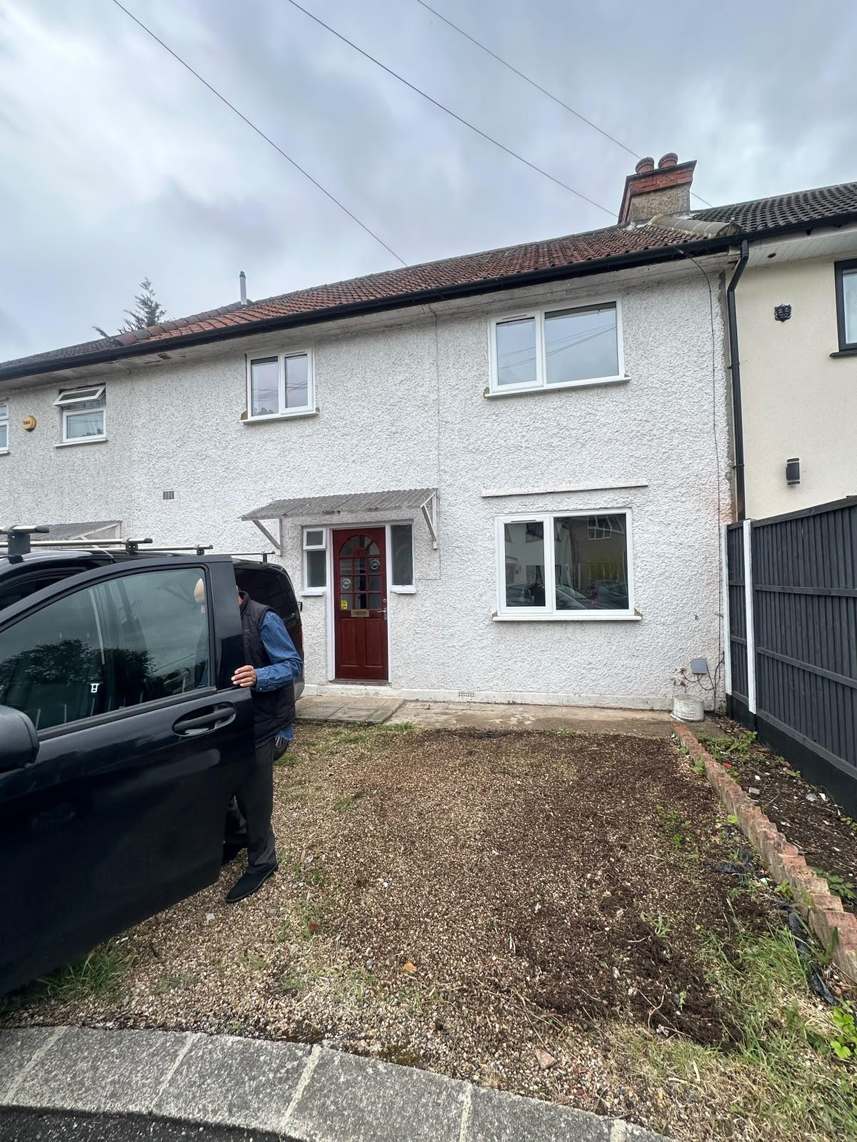 5 Bed rooms House with Garden