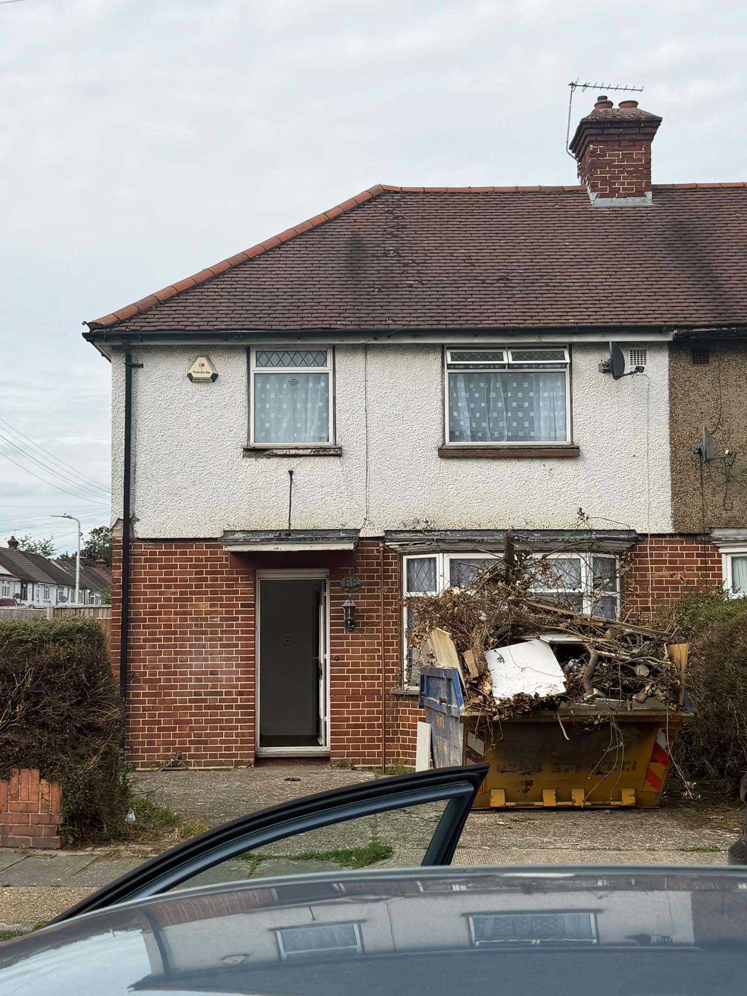 4 Bed Rooms House